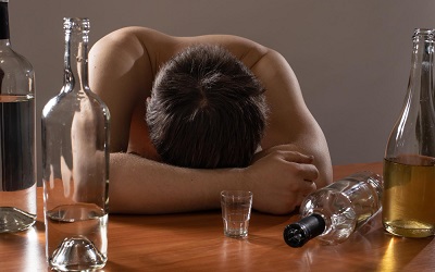 Проявления и симптомы алкогольного психоза - клиника Угодие
