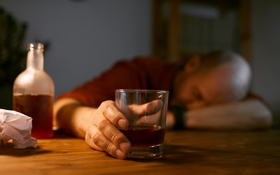 Ухудшение обменных процессов организма от спиртных напитков - клиника Угодие