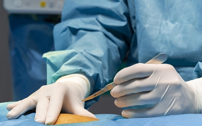 Вшивание имплантата - клиника Угодие