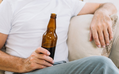 Наркологи о лечении алкоголизма народными средствами