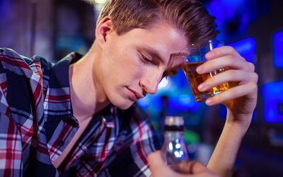 Как бороться с распространением алкоголизма среди подростков - Угодие 