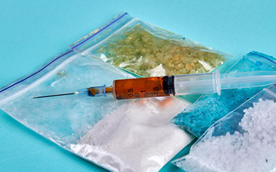 Как распознать наркомана, употребляющего соль - клиника Угодие